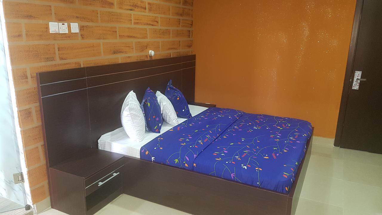 November 5 Hotel Bale Akiosi Buitenkant foto