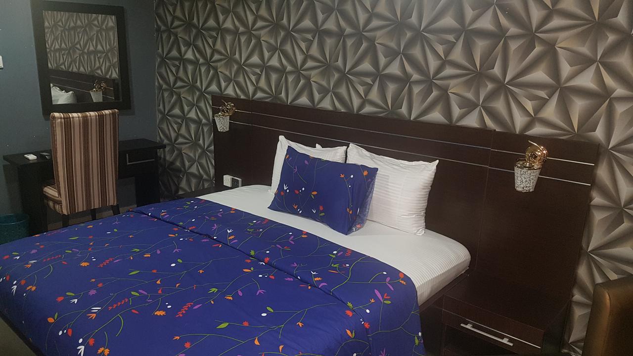 November 5 Hotel Bale Akiosi Buitenkant foto